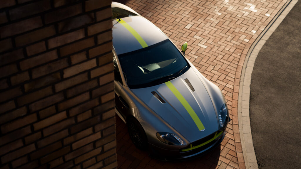 AME_50MMLUX Aston Martin V8